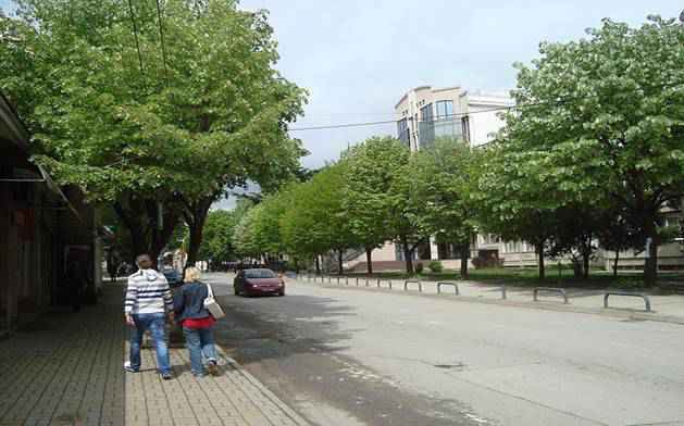 Dosya:One of the main streets in Kumanovo.JPG